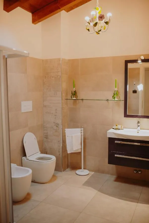 B&B Casa Santa Lucia Manerba del Garda 0*,