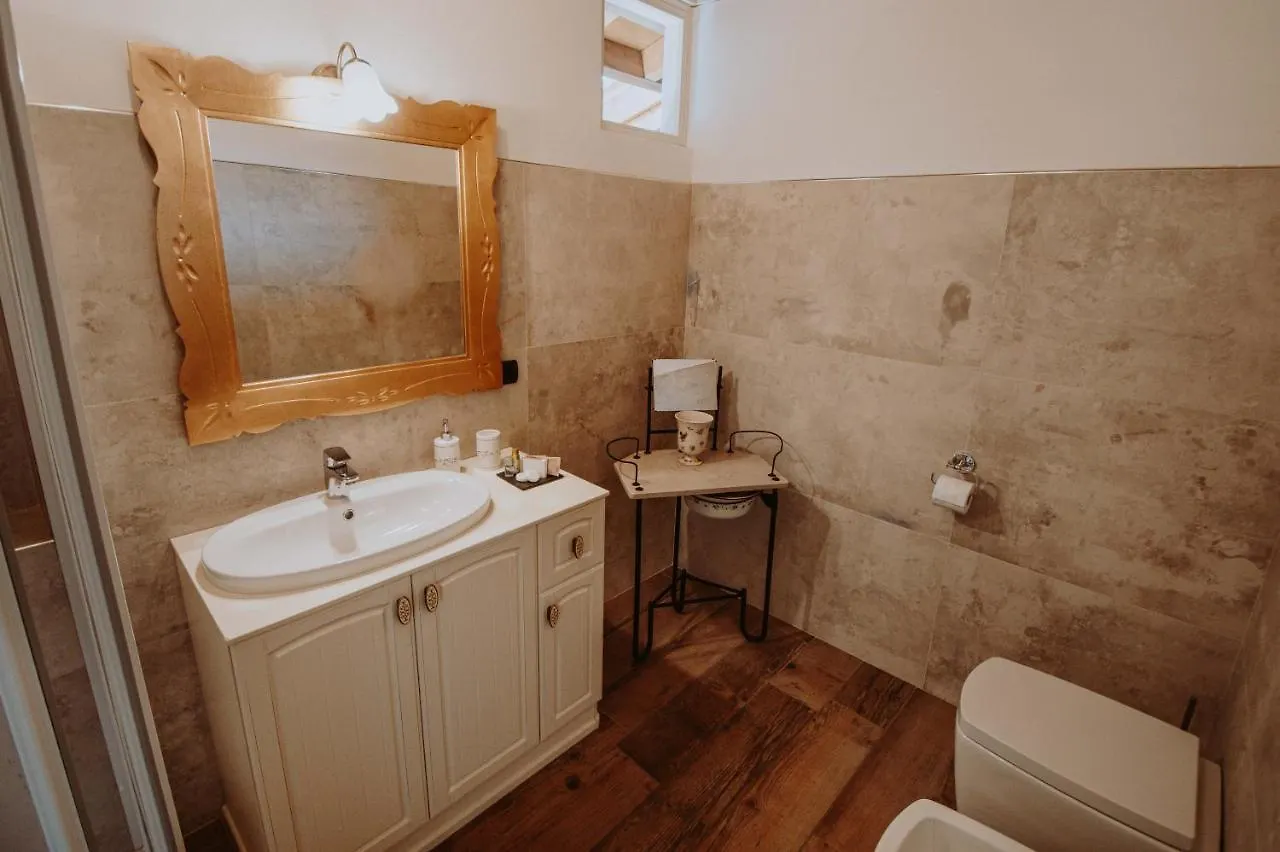 B&B Casa Santa Lucia Manerba del Garda Oda ve Kahvaltı