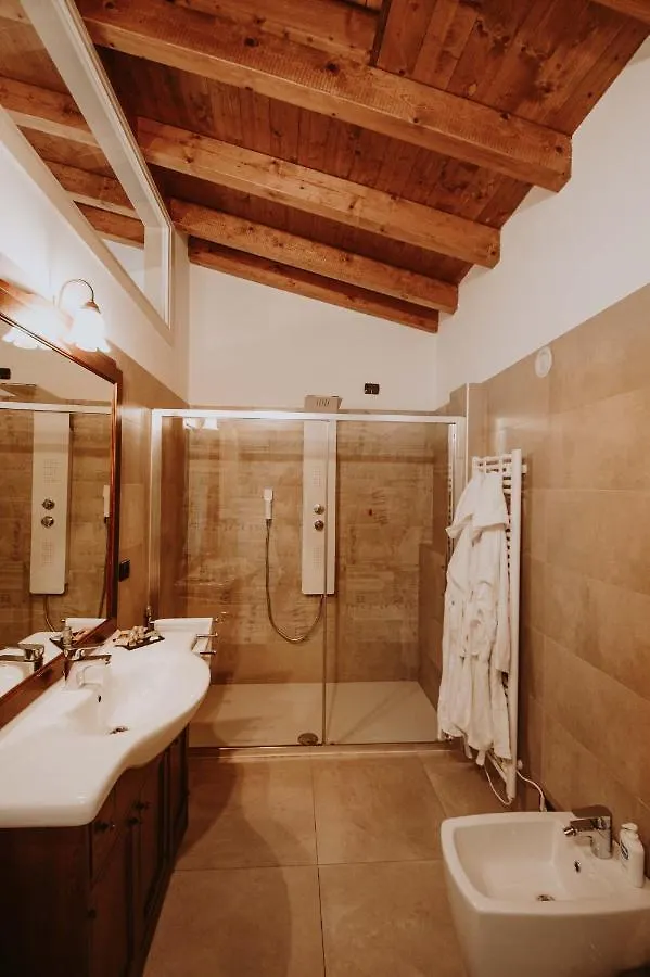 B&B Casa Santa Lucia Manerba del Garda İtalya