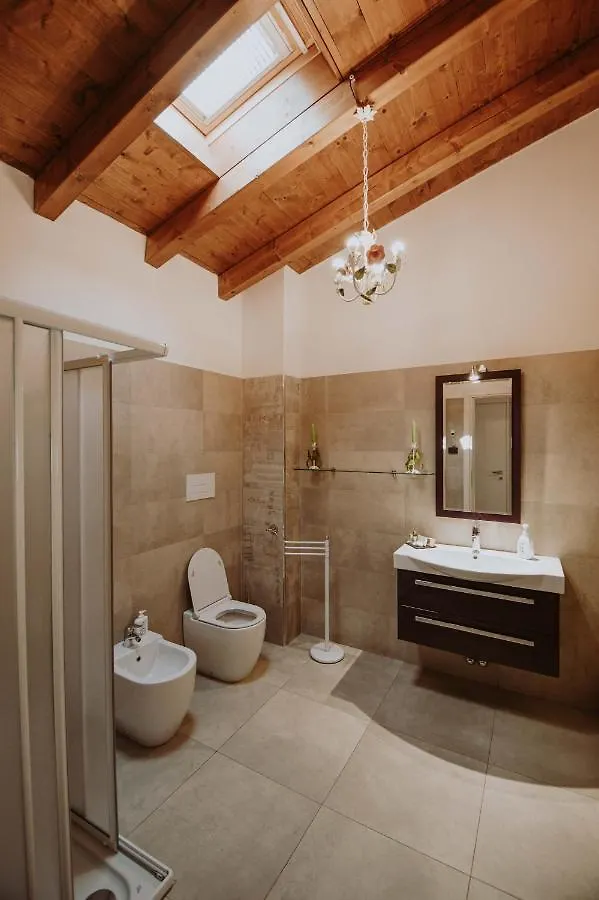 Oda ve Kahvaltı B&B Casa Santa Lucia Manerba del Garda İtalya
