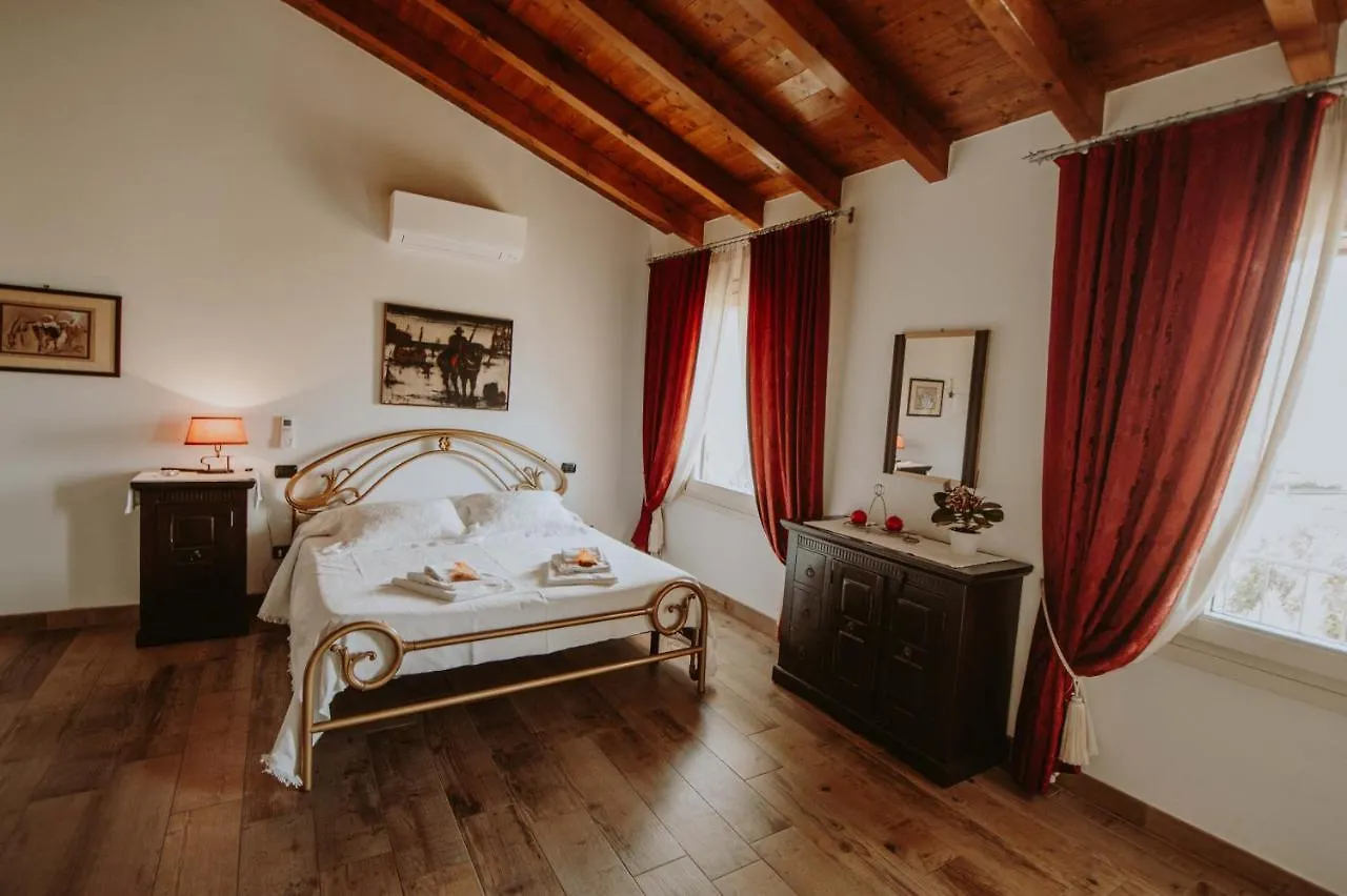 B&B Casa Santa Lucia Manerba del Garda Oda ve Kahvaltı