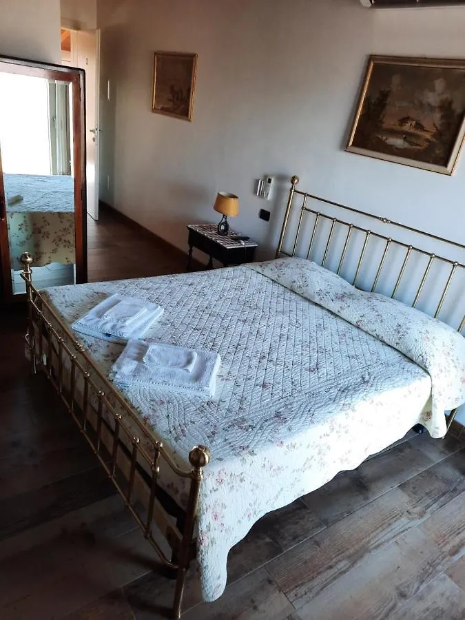 B&B Casa Santa Lucia Manerba del Garda 0*,  İtalya