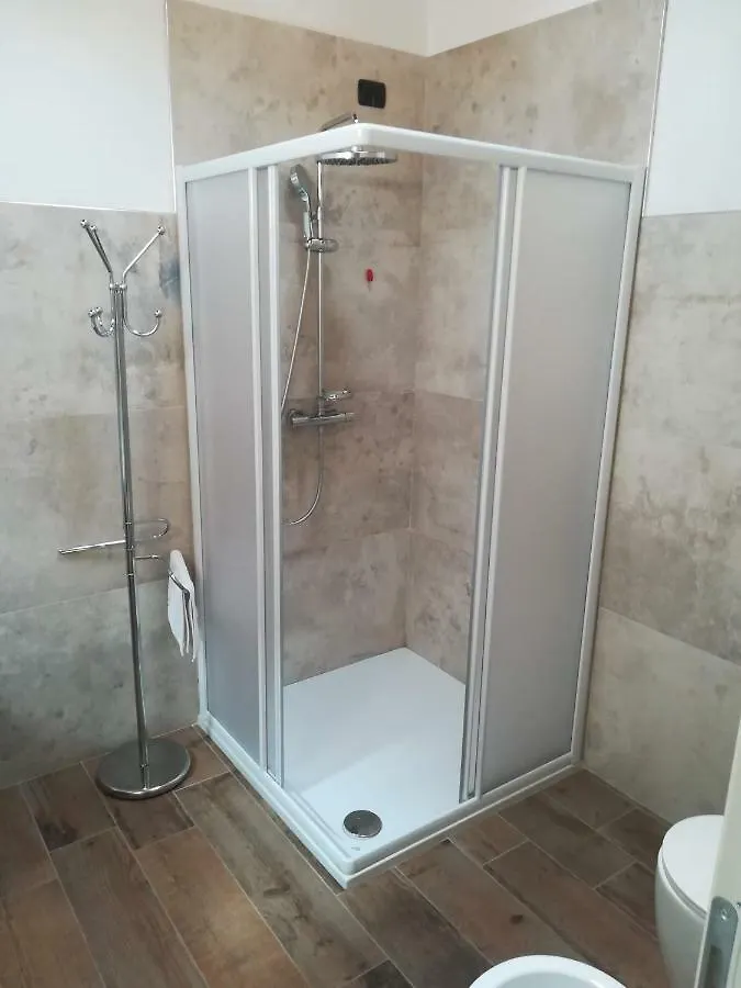 B&B Casa Santa Lucia Manerba del Garda Oda ve Kahvaltı